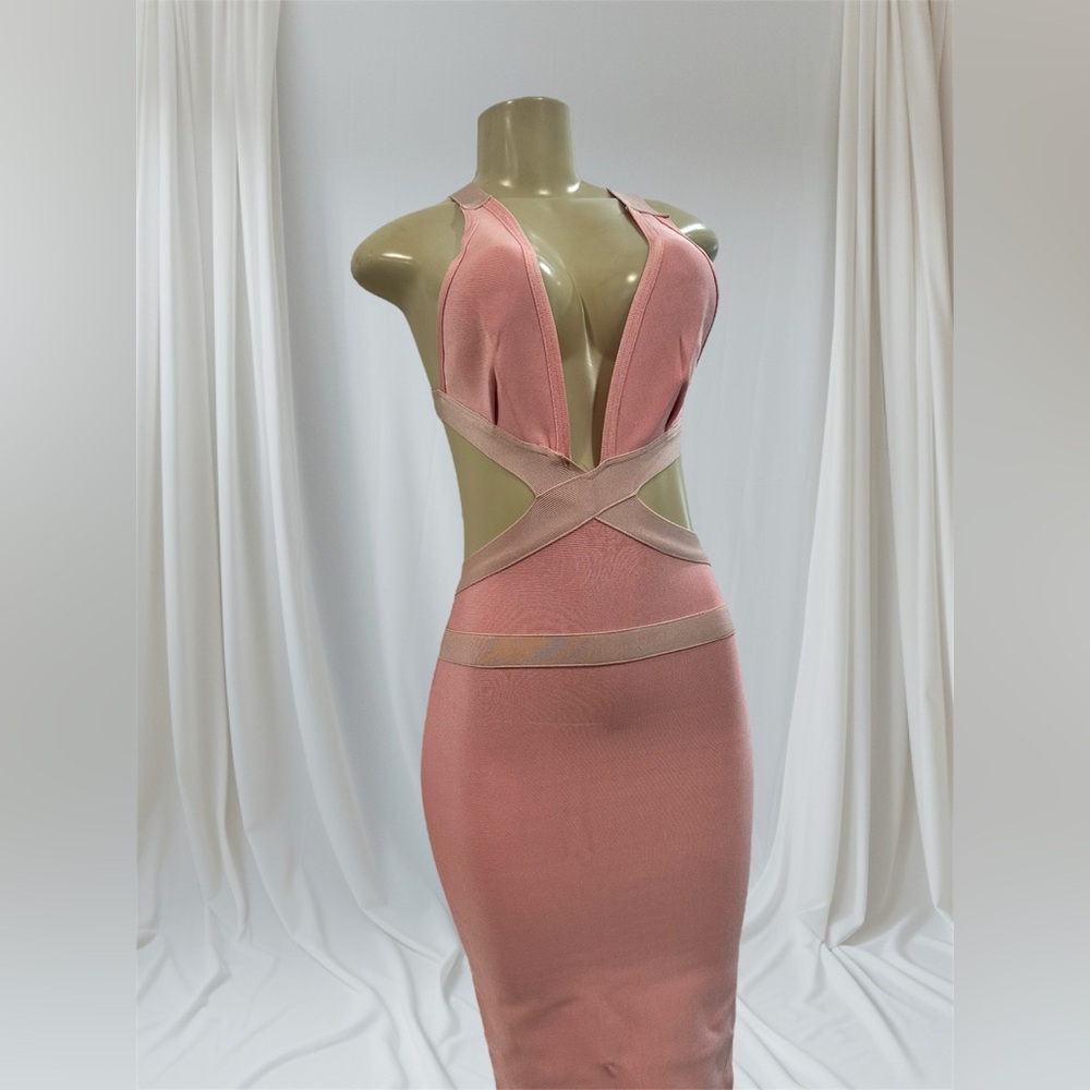Pink Sleeveless Bodycon Dress with Plunge Neckline